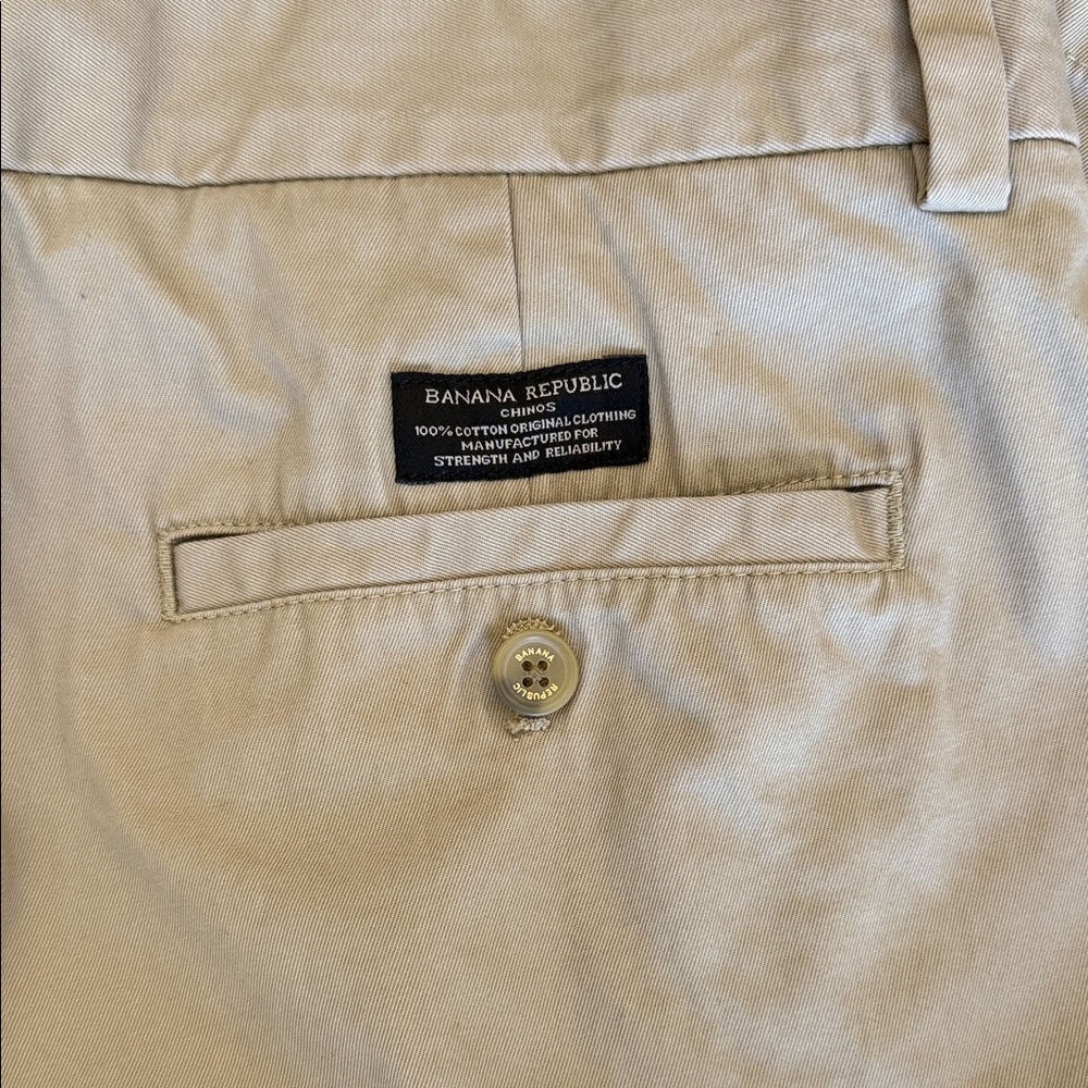 Banana Republic Men's Khaki Chinos - Picture 4 of 5